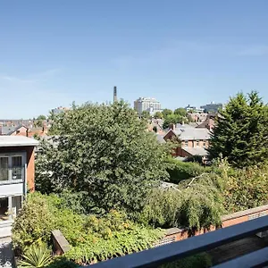 5* Ultra Luxury, Great Views, Underground Parking Apartment Belfast