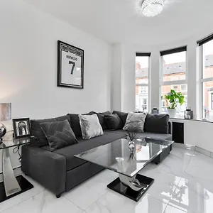 Break Apartment Belfast